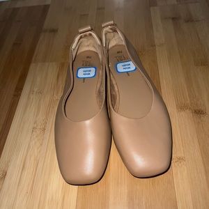 Time and Tru nude ballet flats size 7W